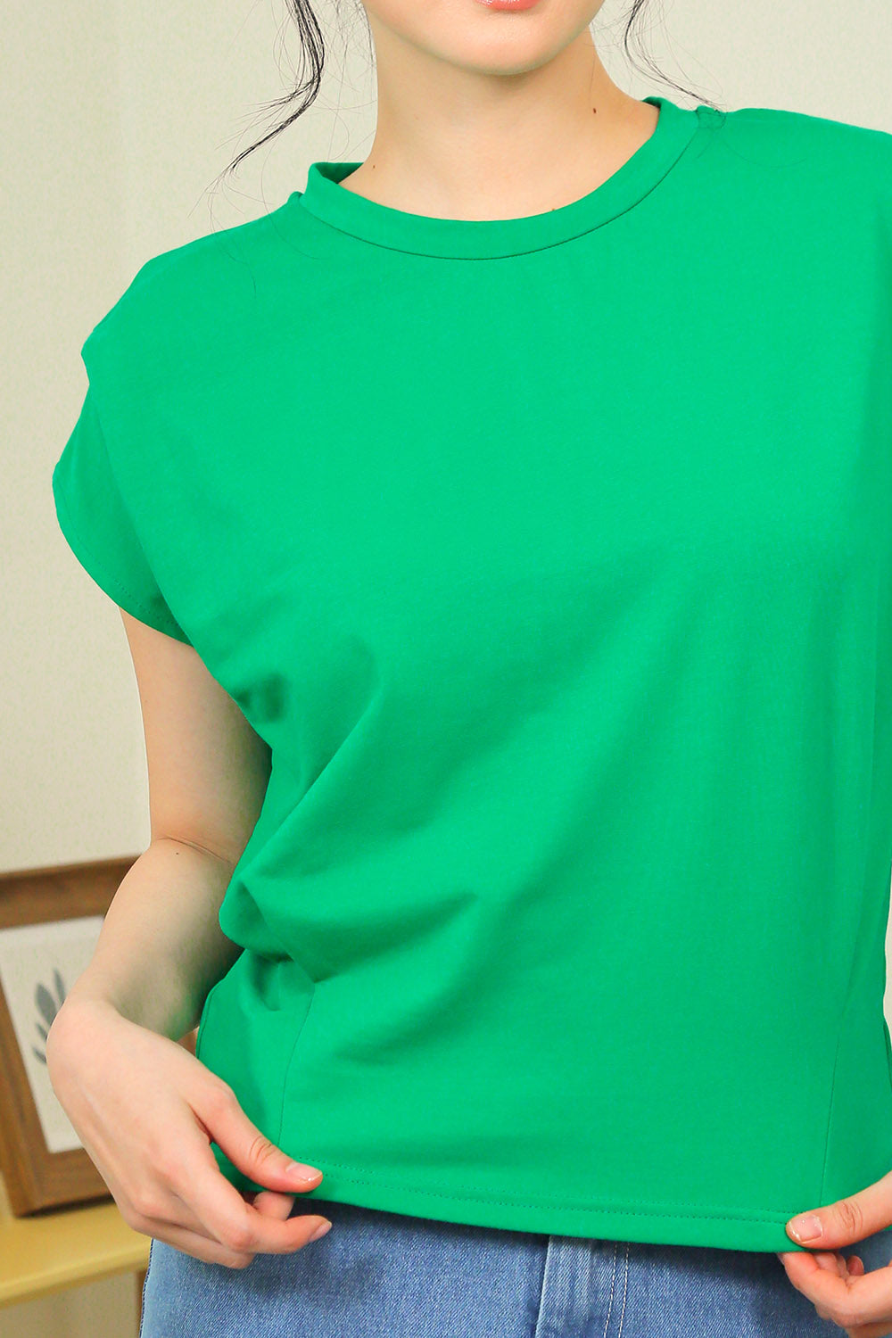 Lyra Relaxed Shoulder Tee in Emerald Green - Image 2