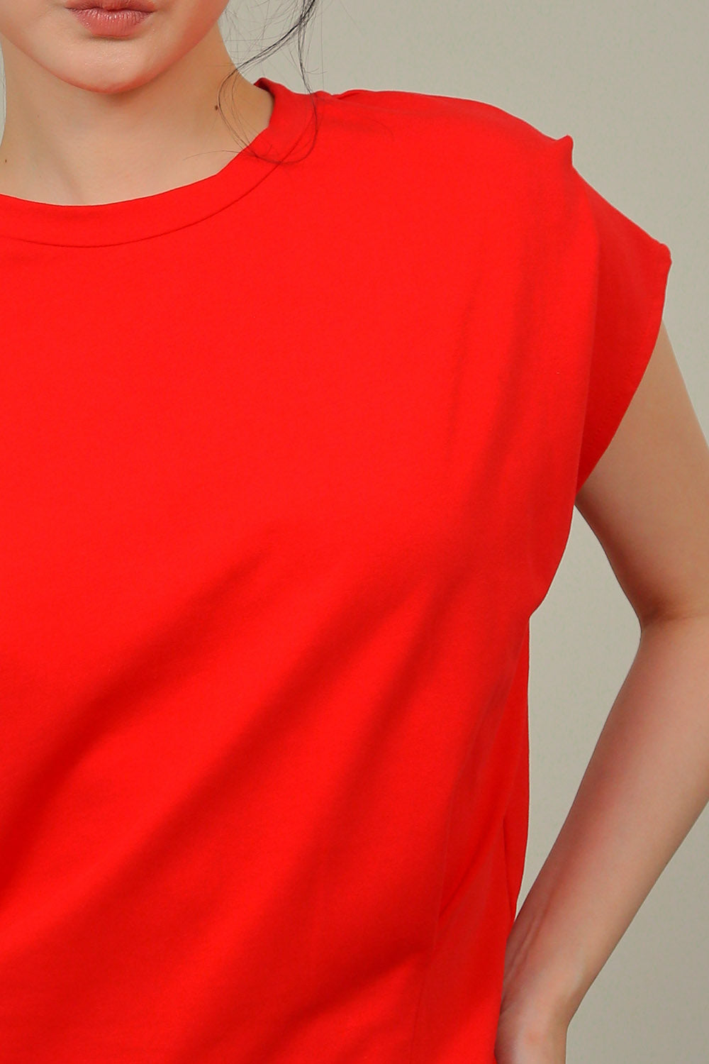 Lyra Relaxed Shoulder Tee in Crimson Red - Image 2
