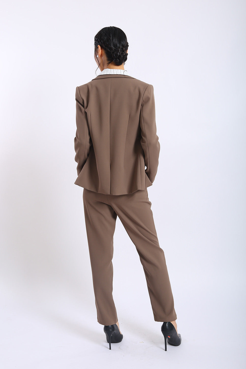 Elise Tailored Blazer in Warm Taupe - Image 6
