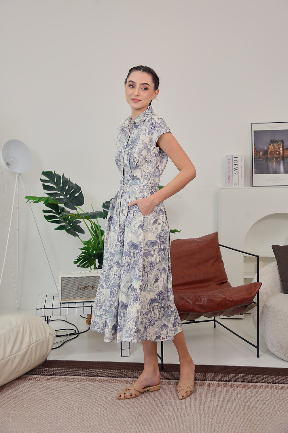 Dezza Midi Dress in Grey Scenic Prints - Image 3