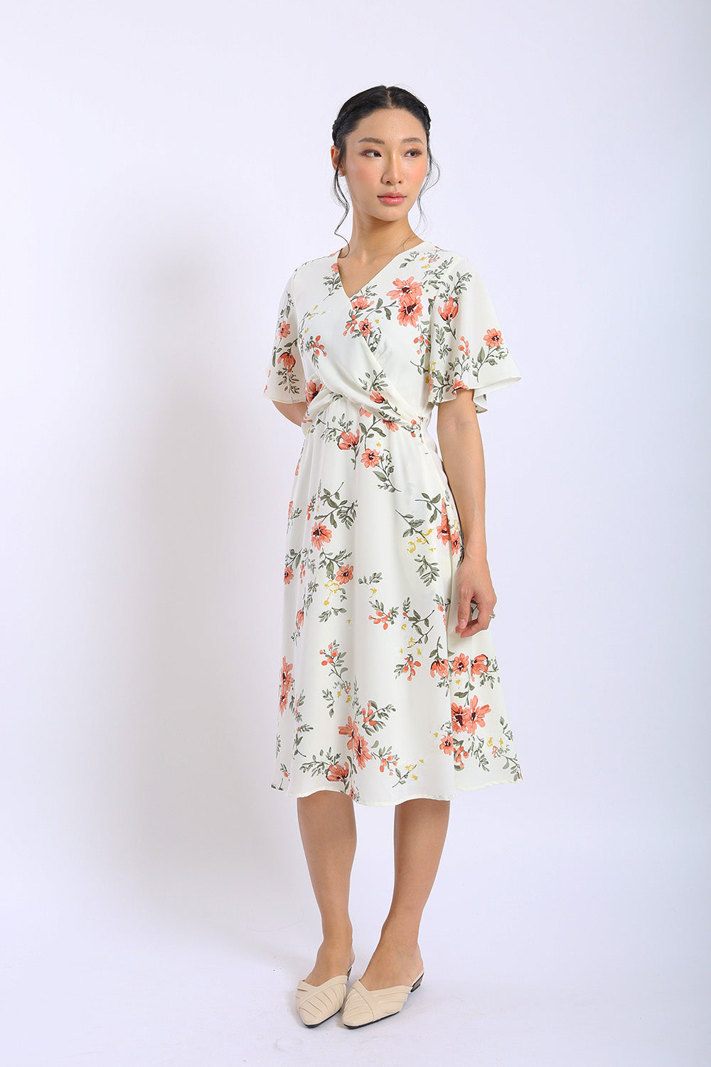 Veneza Floral Midi Dress in Off White - Image 4