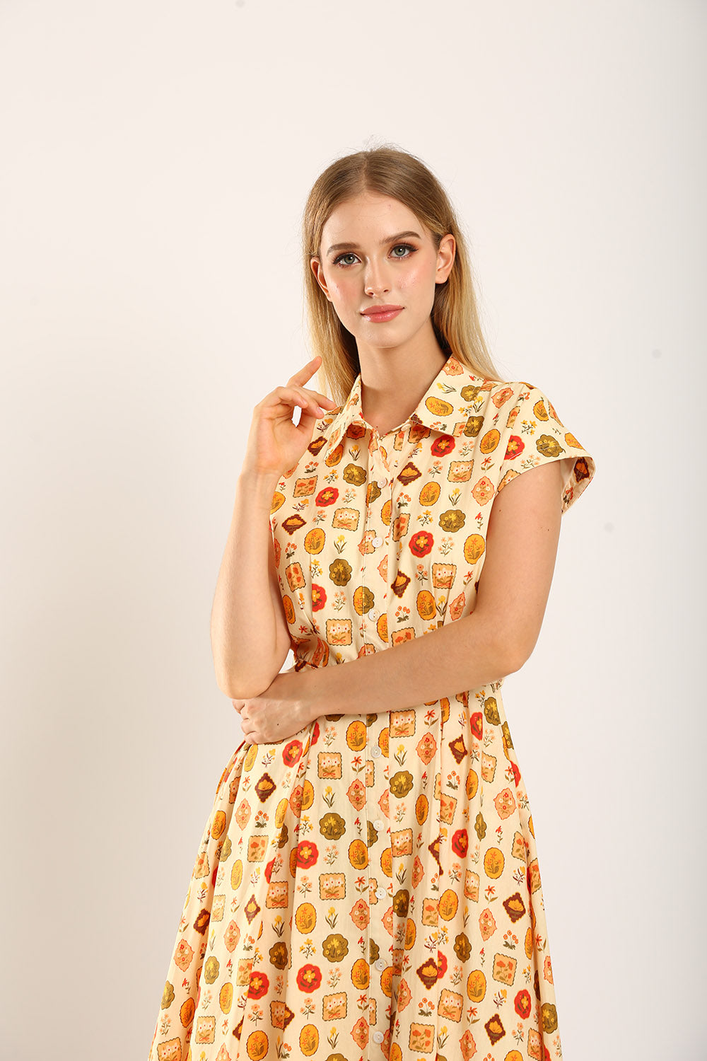 Dezza Midi Dress in Mandarin Floral - Image 4