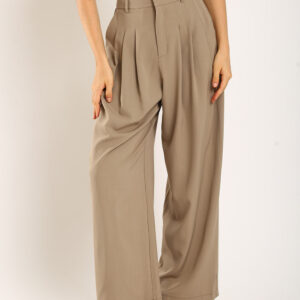 Claudette Relaxed Tailored Pants in Khakis