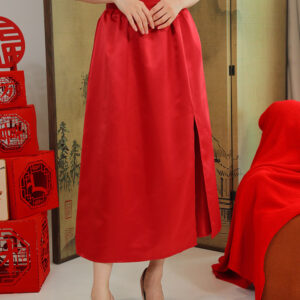 Sayuri Slit Skirt in Mulberry Red