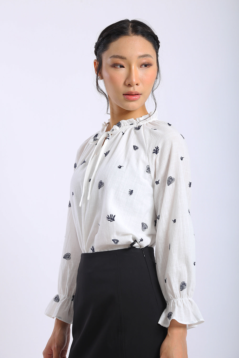 Arden Leaf Embroidery Blouse in Classic White - Image 5