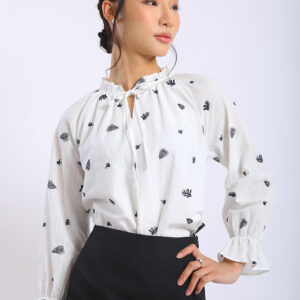 Arden Leaf Embroidery Blouse in Classic White