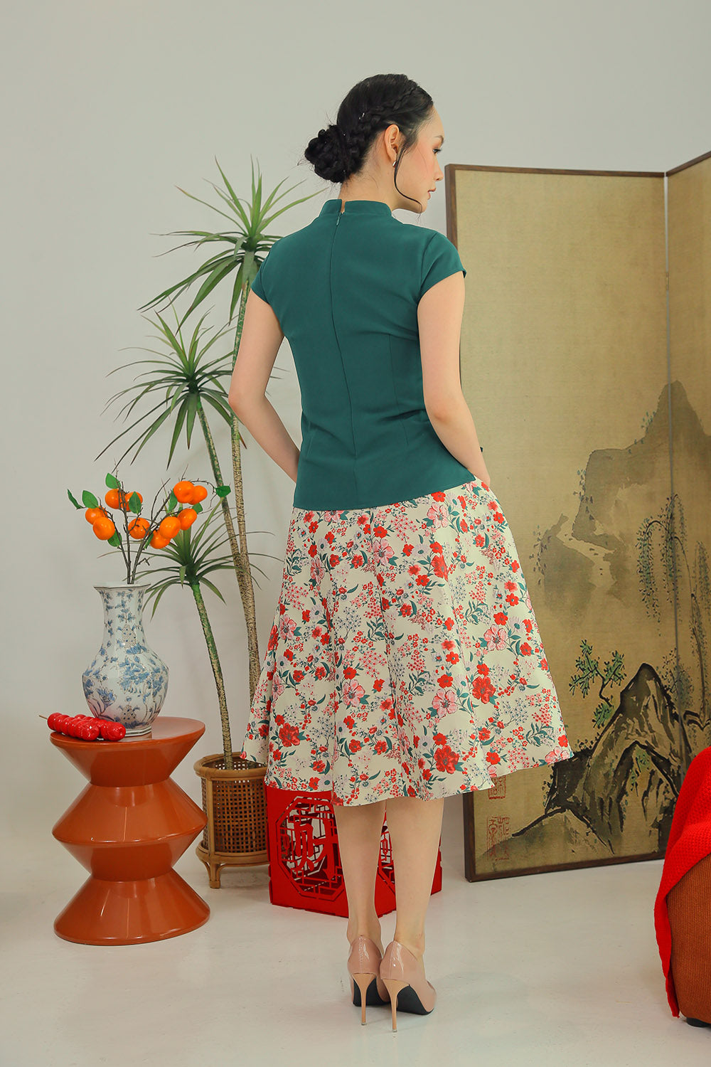 Rin Mandarin Button Top in Pine Green - Image 5