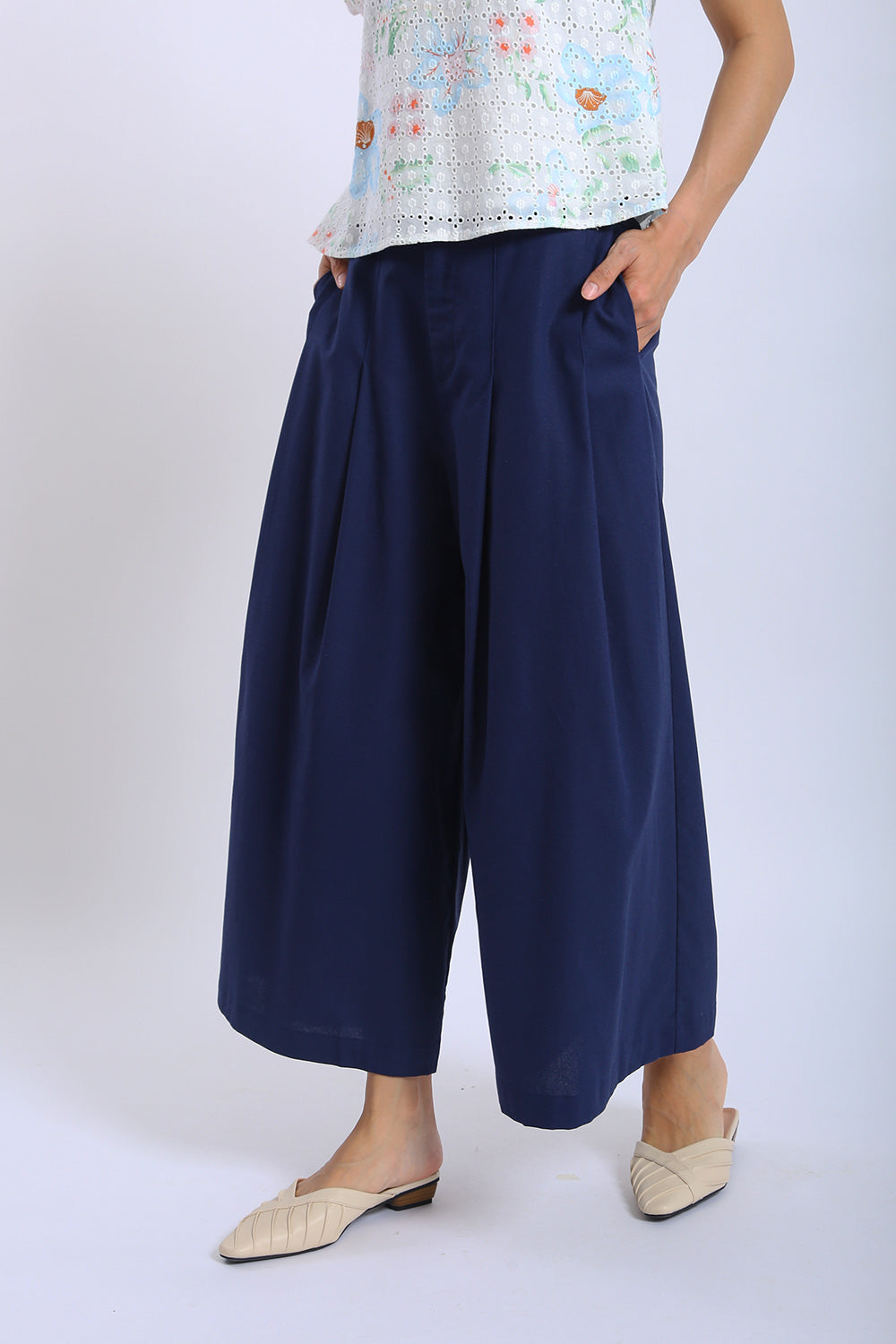 Varese Wide Leg Pants in Navy Blue - Image 5