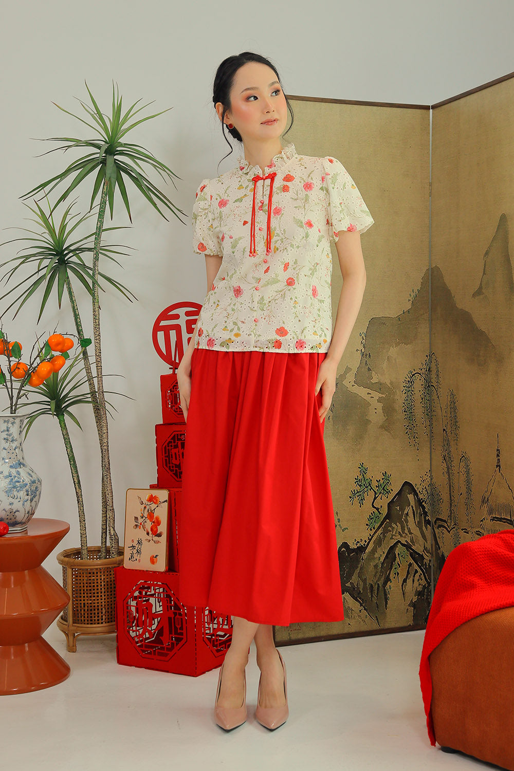 Meilin Embroidered Eyelet Floral Top in Petal Cream - Image 6