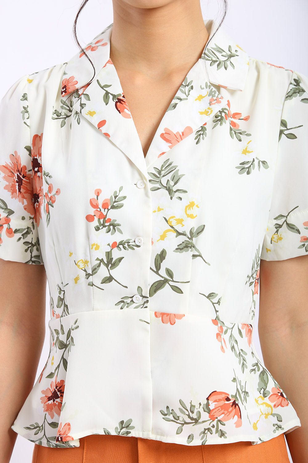 Maritza Floral Collar Top in Off White - Image 2