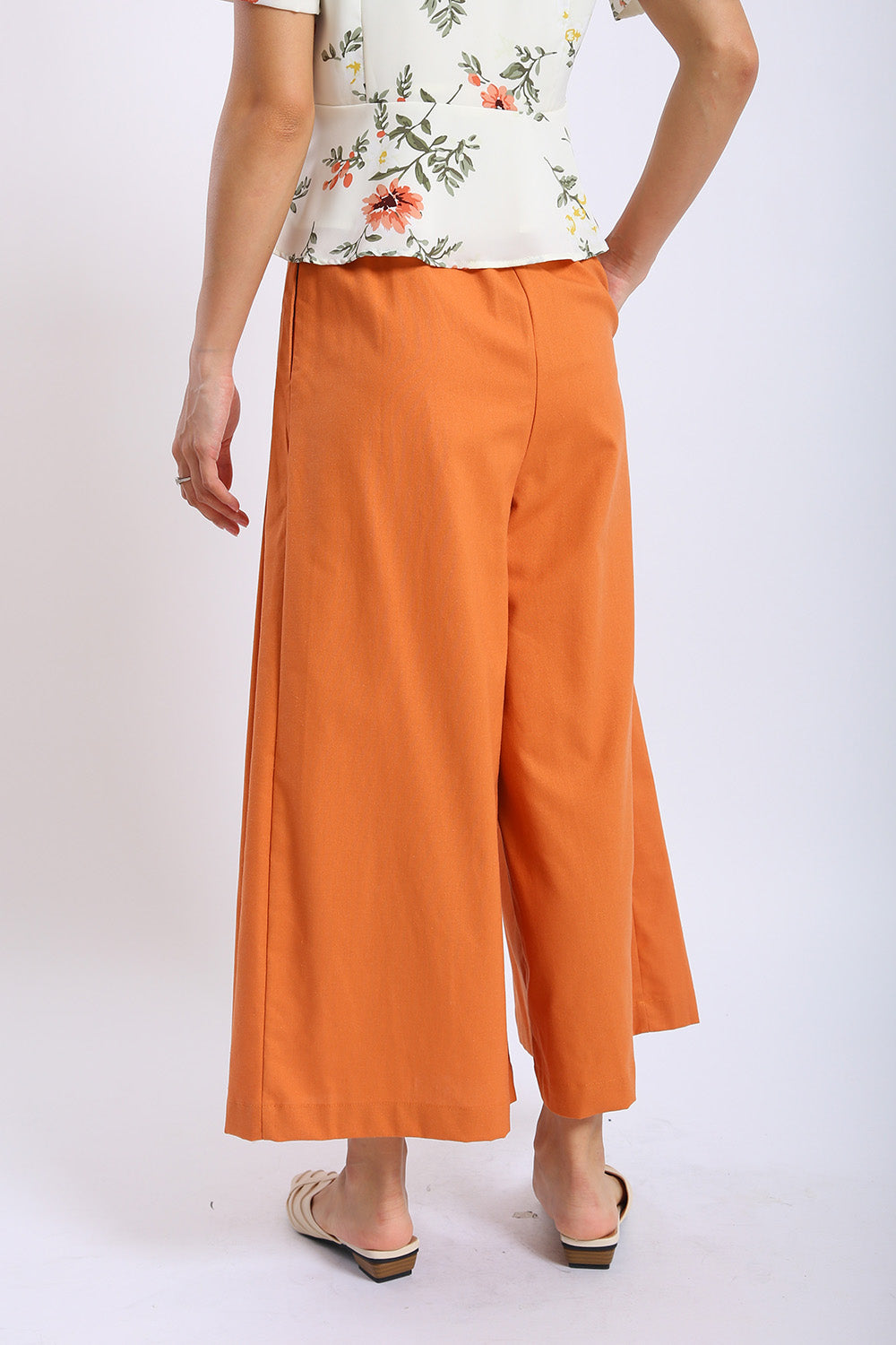 Varese Wide Leg Pants in Soft Peach - Image 4