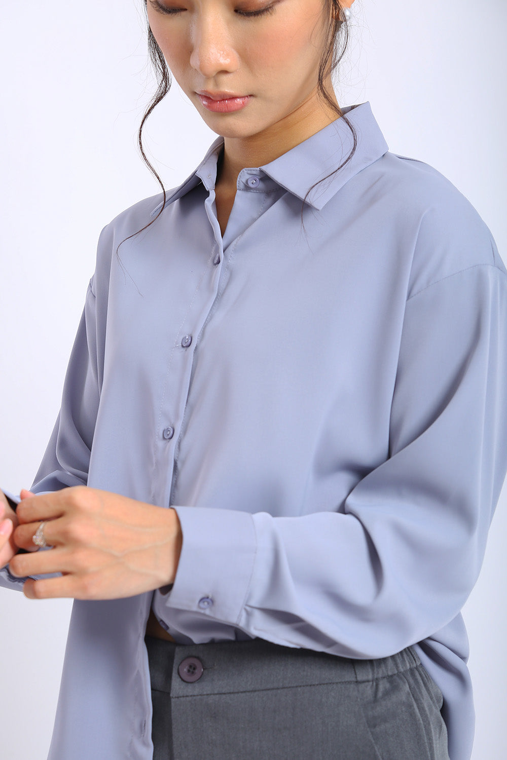 Erina Relaxed Button Shirt in Slate Grey - Image 2