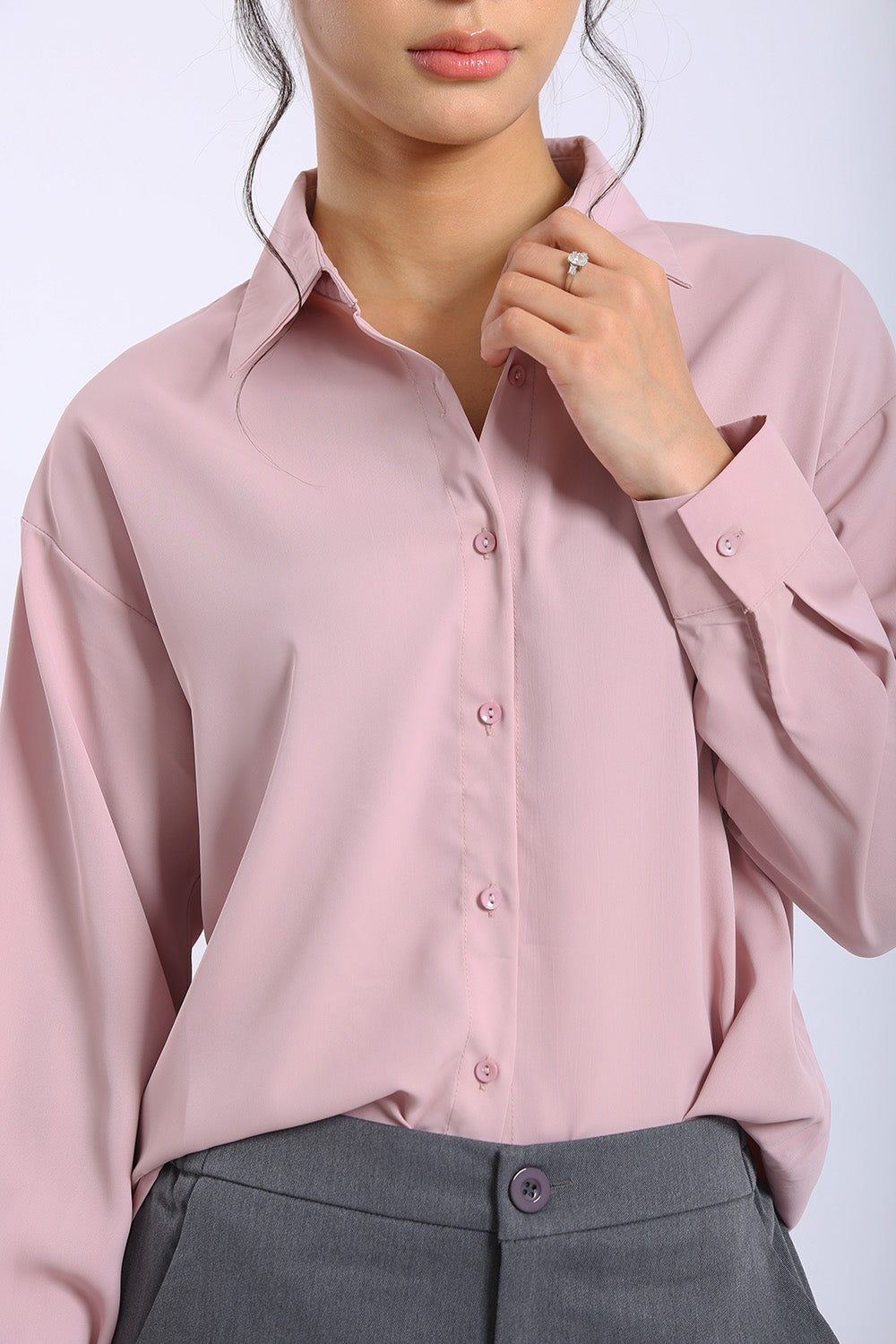 Erina Relaxed Button Shirt in Dusty Pink - Image 3