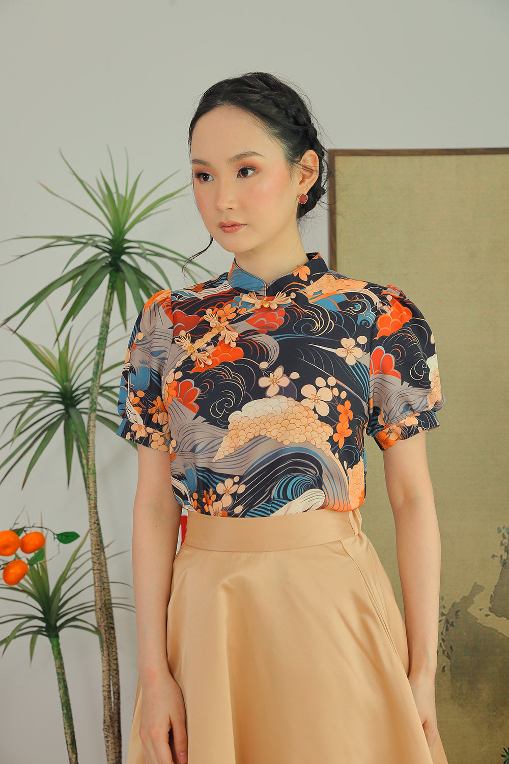 Kaida Oriental Wave Top in Midnight Bloom - Image 3