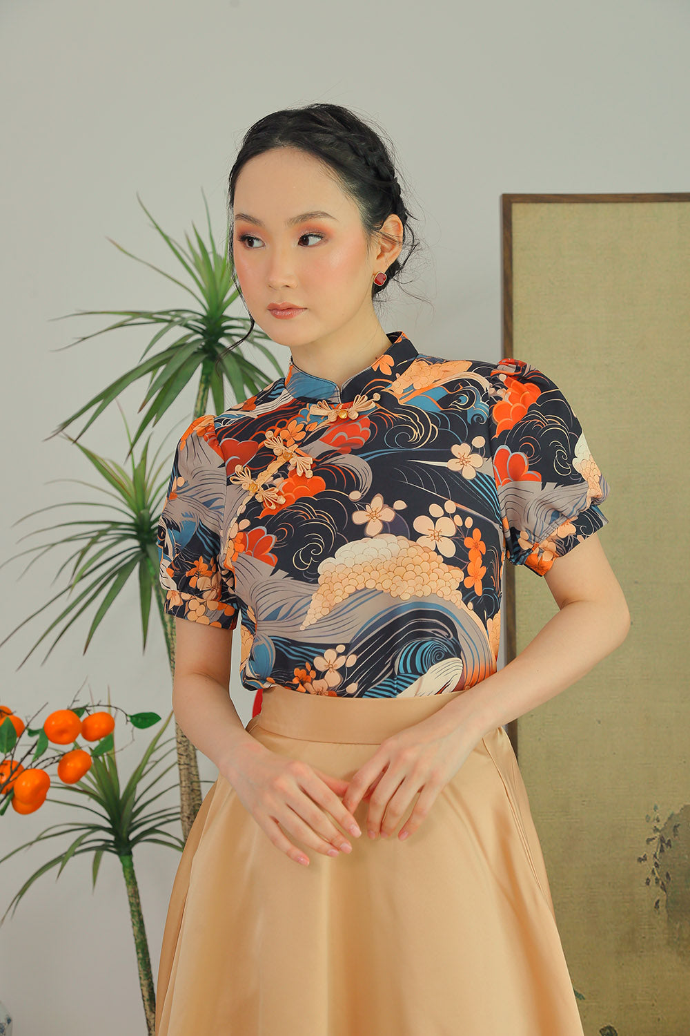Kaida Oriental Wave Top in Midnight Bloom - Image 4