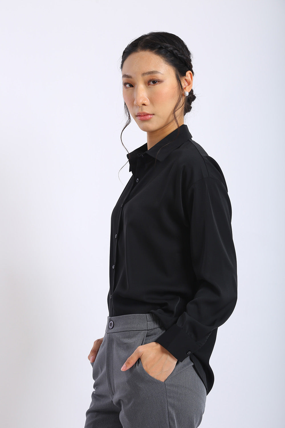 Erina Relaxed Button Shirt in Classic Black - Image 4