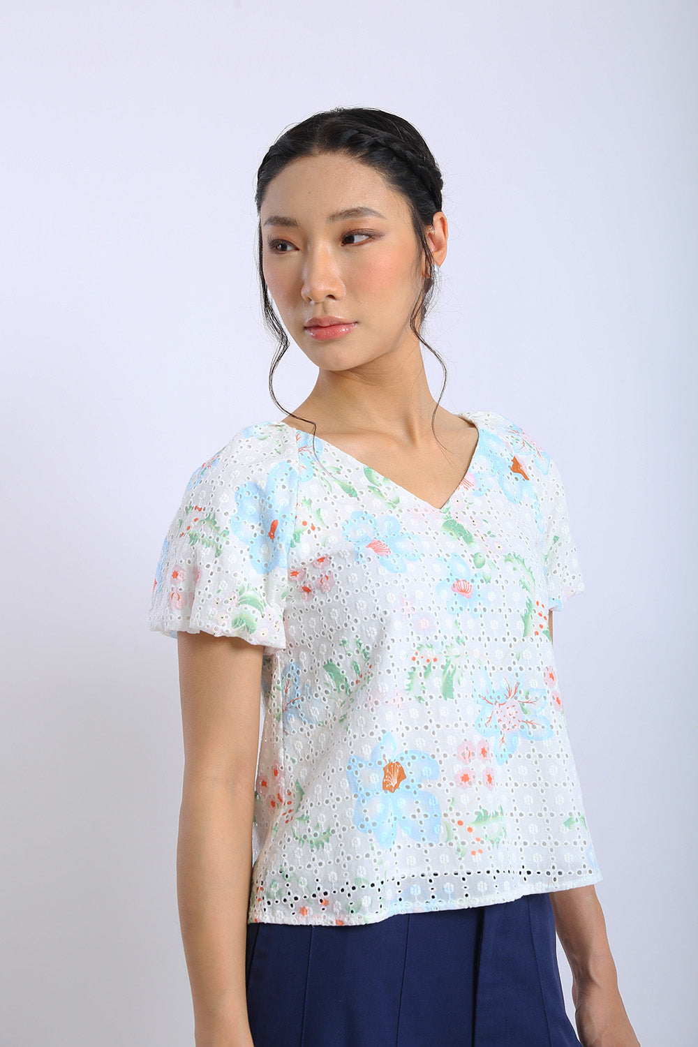 Merlyn Eyelet Top in Coastal Bloom - Image 3