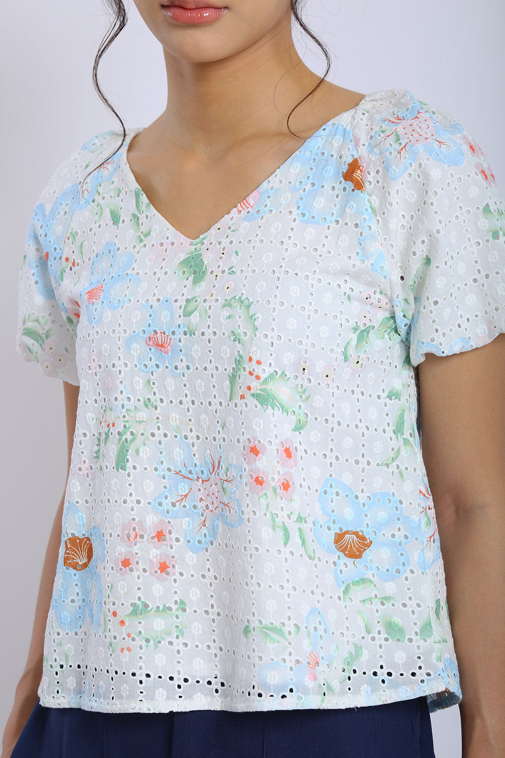Merlyn Eyelet Top in Coastal Bloom - Image 2