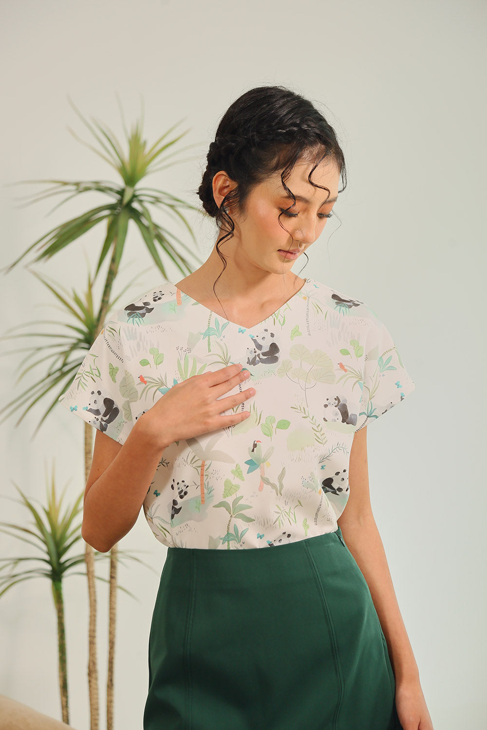 Danna Relaxed Fit Top in Panda Grove - Image 3