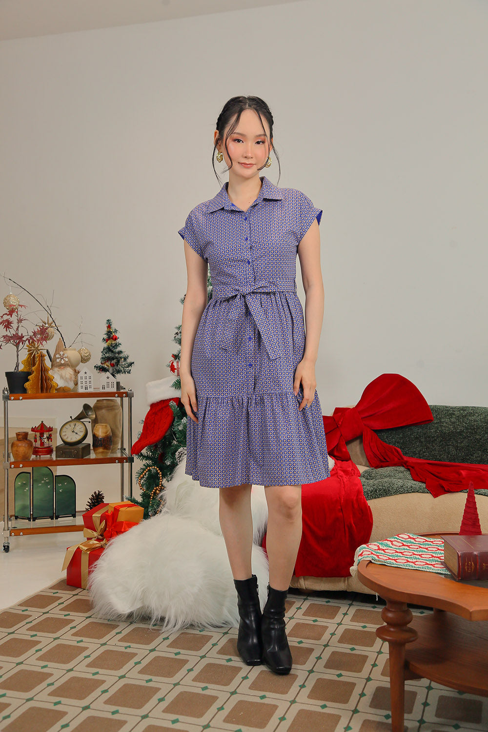 Poleen Midi Dress in Blue Mosaic - Image 5