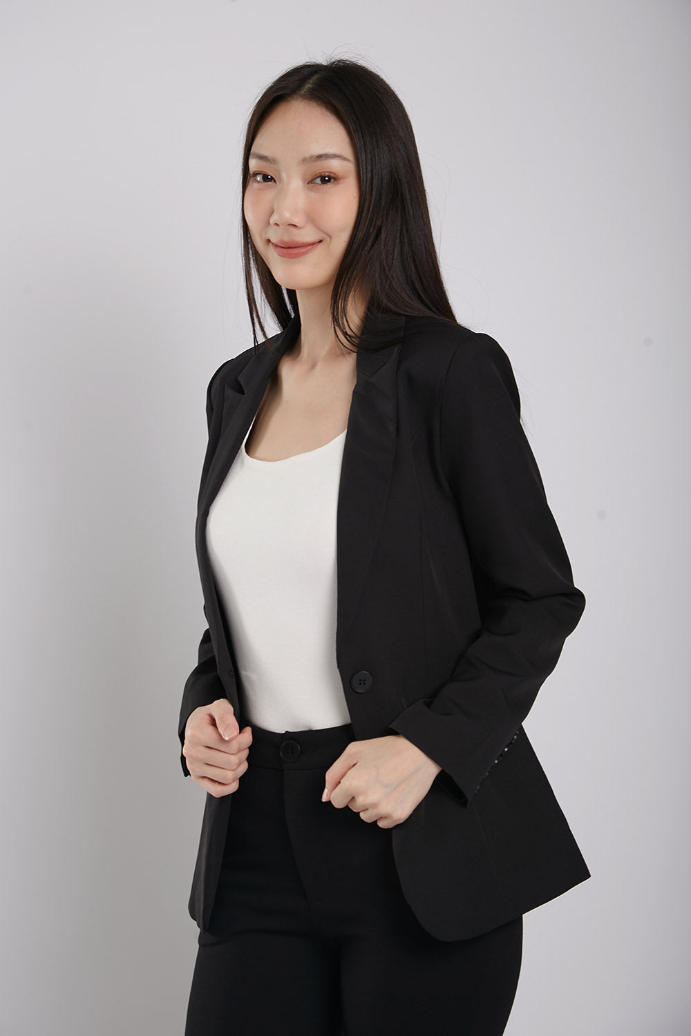 Albertha Ultra Stretchable Blazer in Black - Image 4