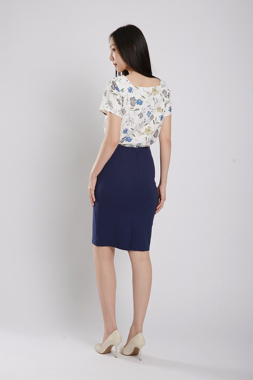 Lisette Pencil Ultra-Stretch Skirt in Navy Blue - Image 4