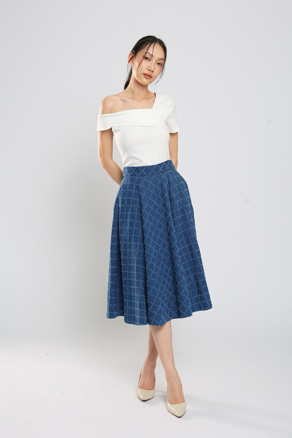 Ryland Weight Contrast-Stitching Denim Skirt - Image 3