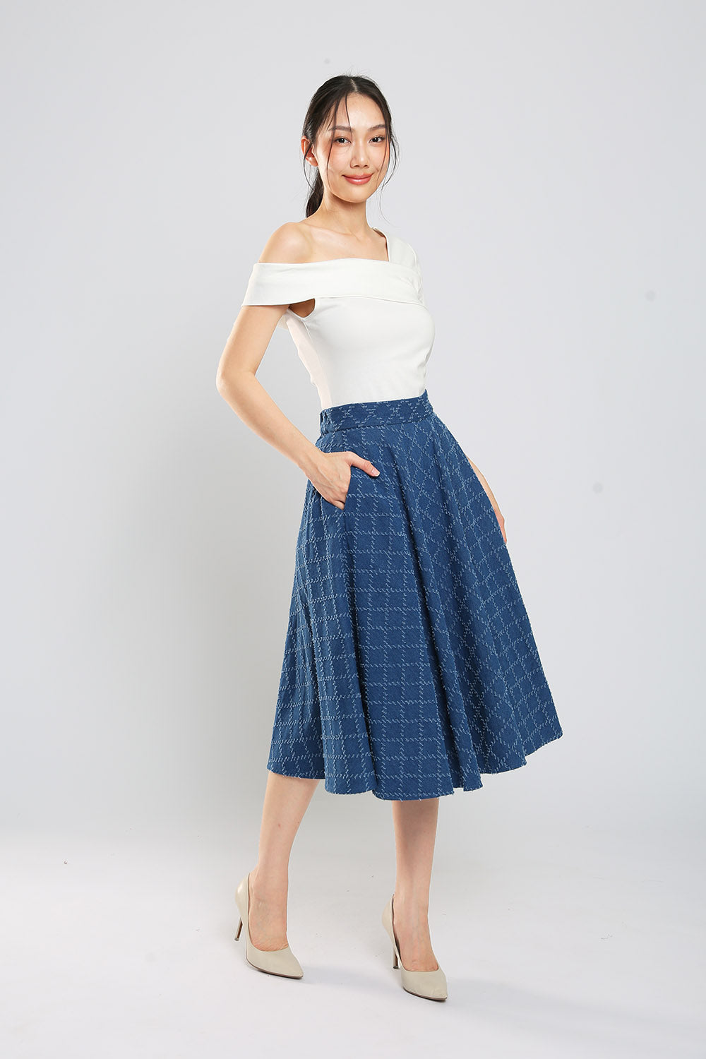 Ryland Weight Contrast-Stitching Denim Skirt - Image 4