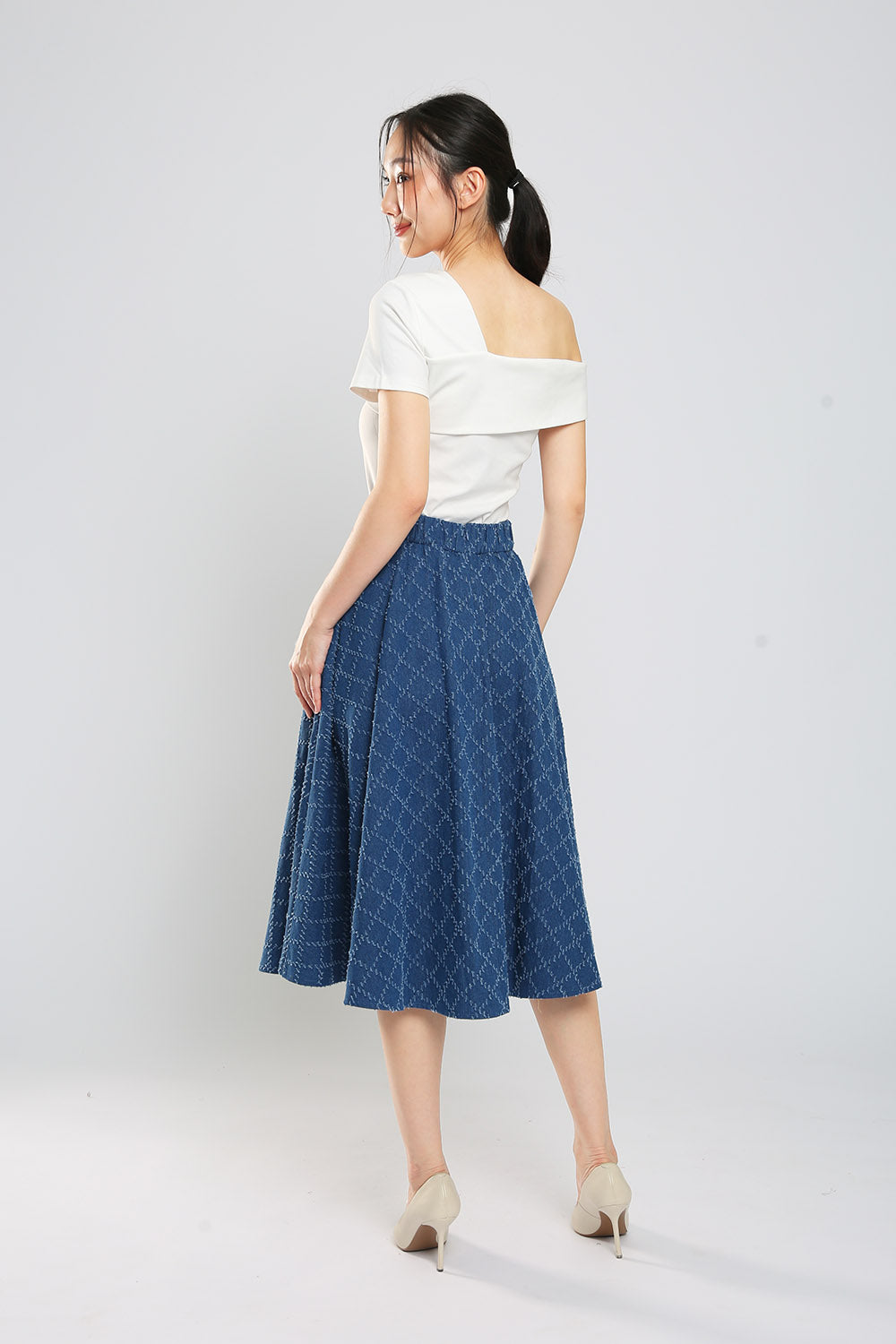 Ryland Weight Contrast-Stitching Denim Skirt - Image 6