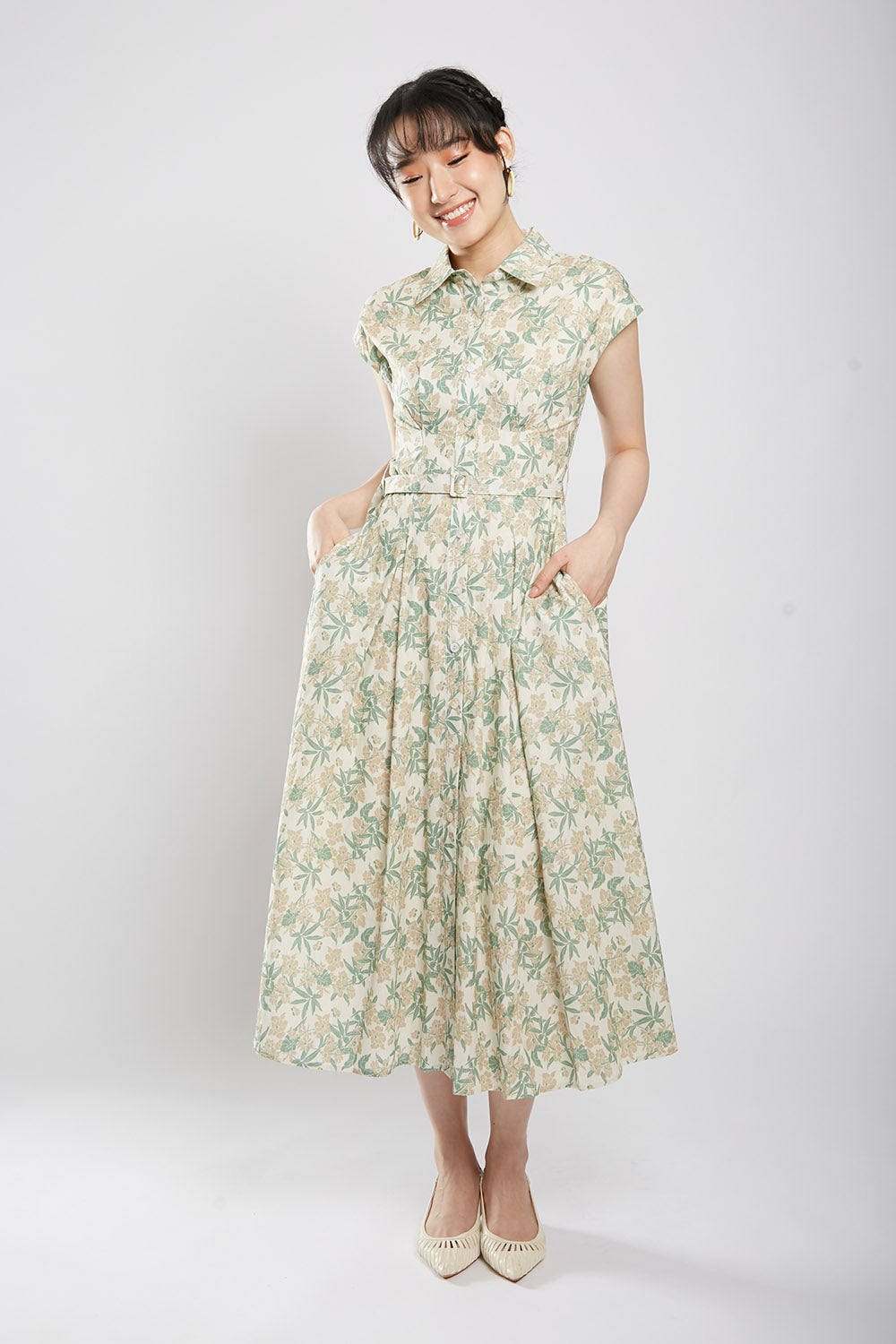 Dezza Midi Dress in Floral Prints - Image 3