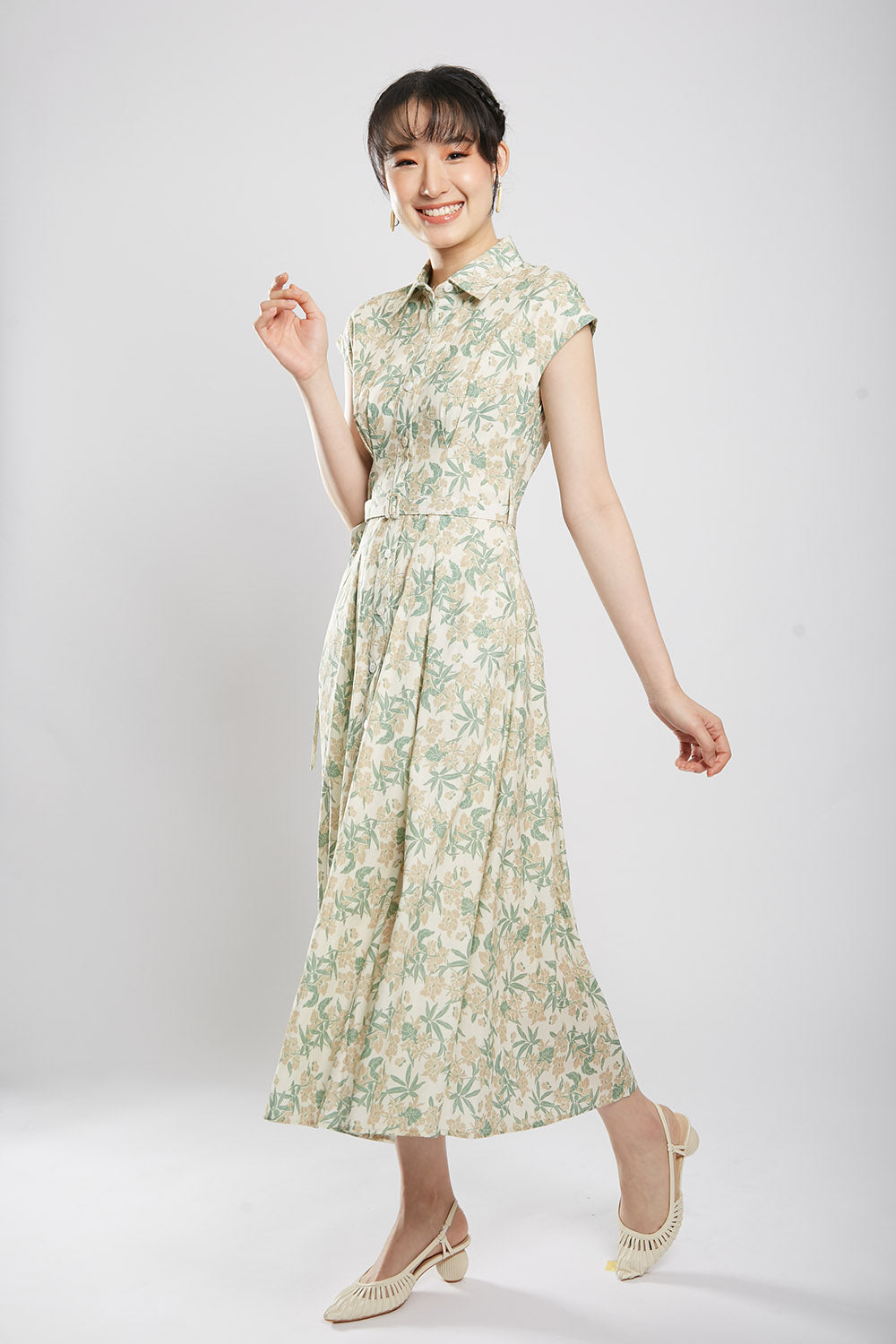 Dezza Midi Dress in Floral Prints - Image 5