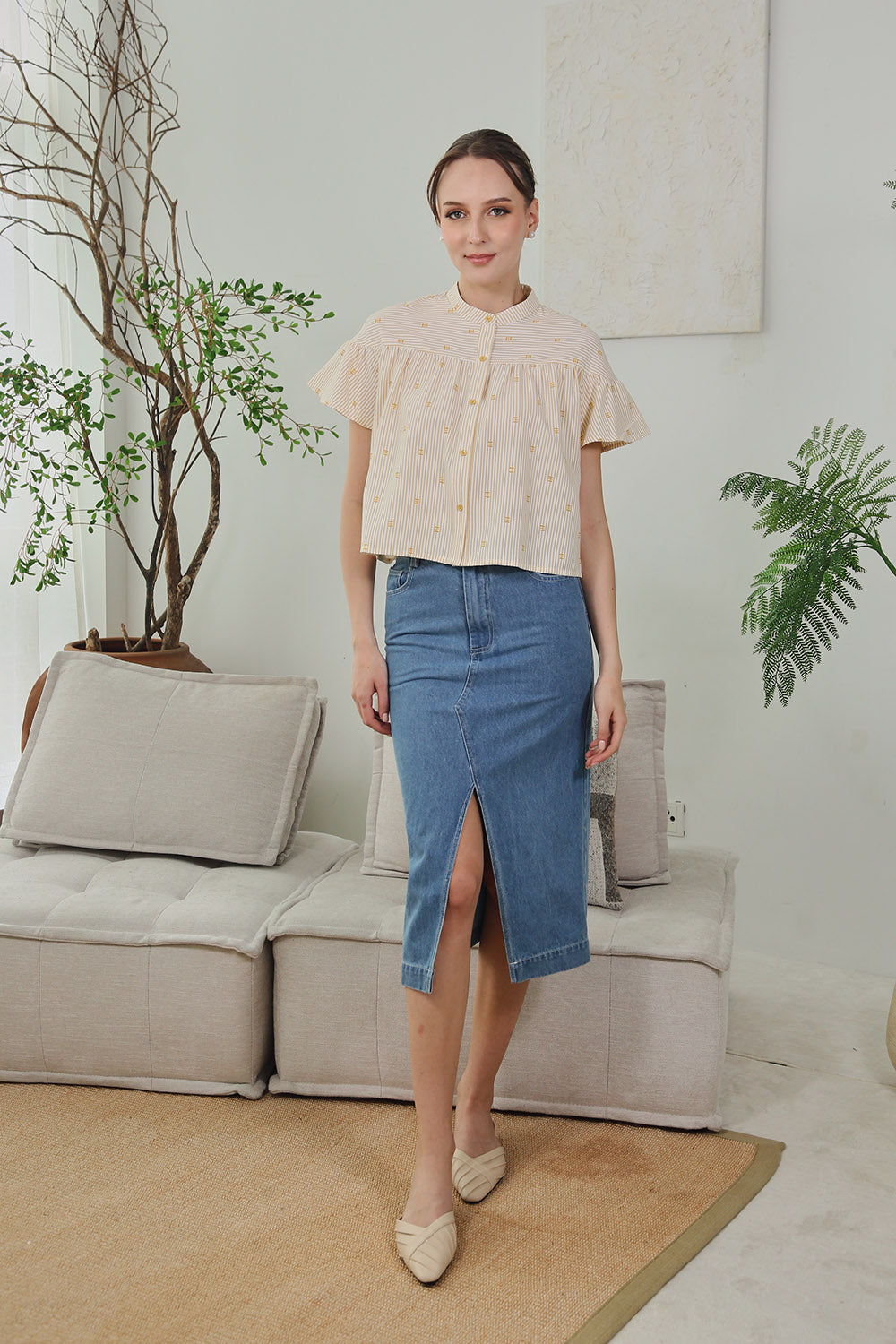 Aubrie Front Slit Denim Midi Skirt - Image 2