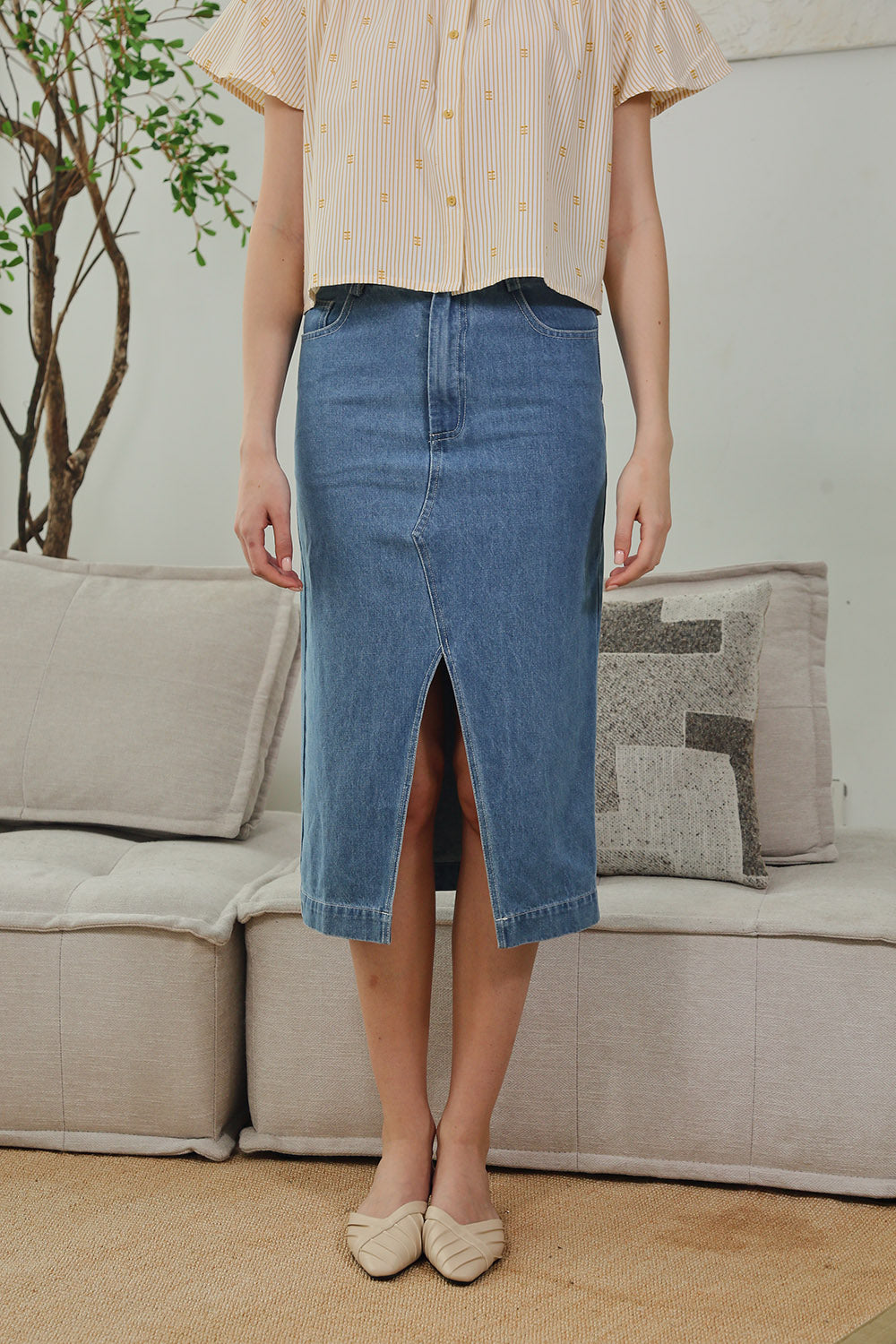 Aubrie Front Slit Denim Midi Skirt