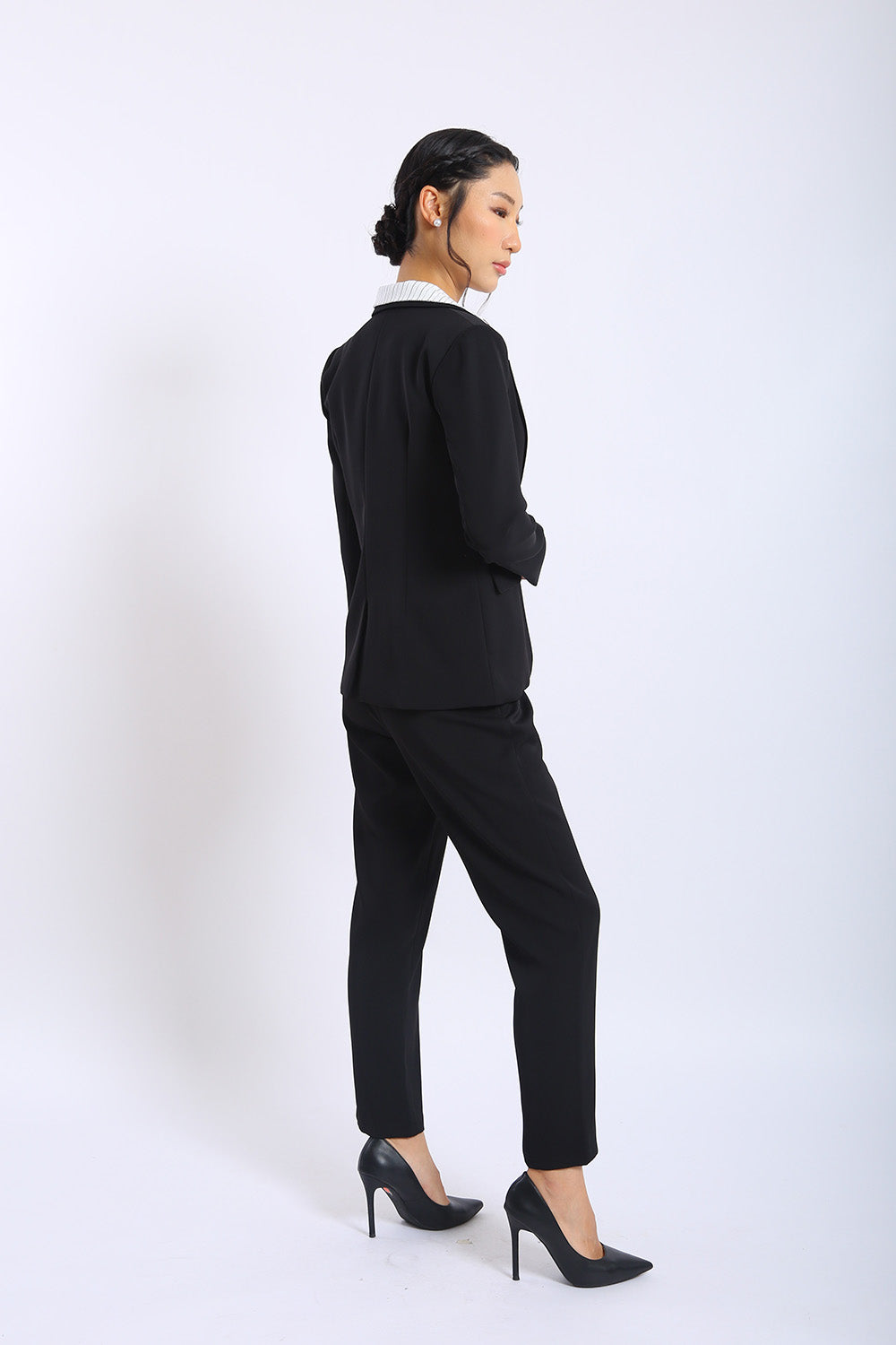 Elise Tailored Straight Leg Pants in Black - Image 4