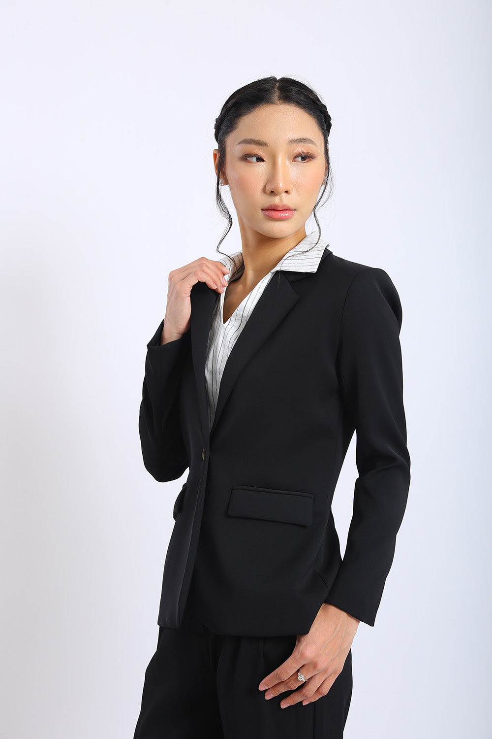 Elise Tailored Blazer in Black - Image 2