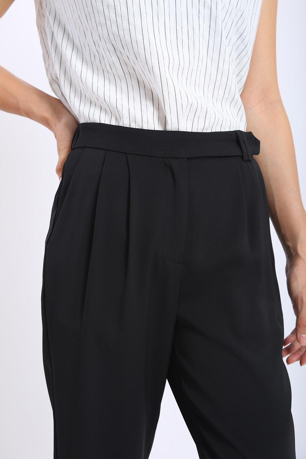 Elise Tailored Straight Leg Pants in Black - Image 3