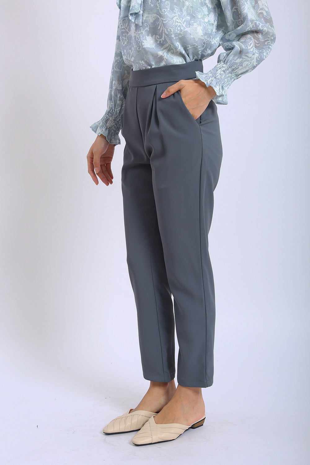 Valeria Pleated Straight Leg Pants in Grey - Image 5