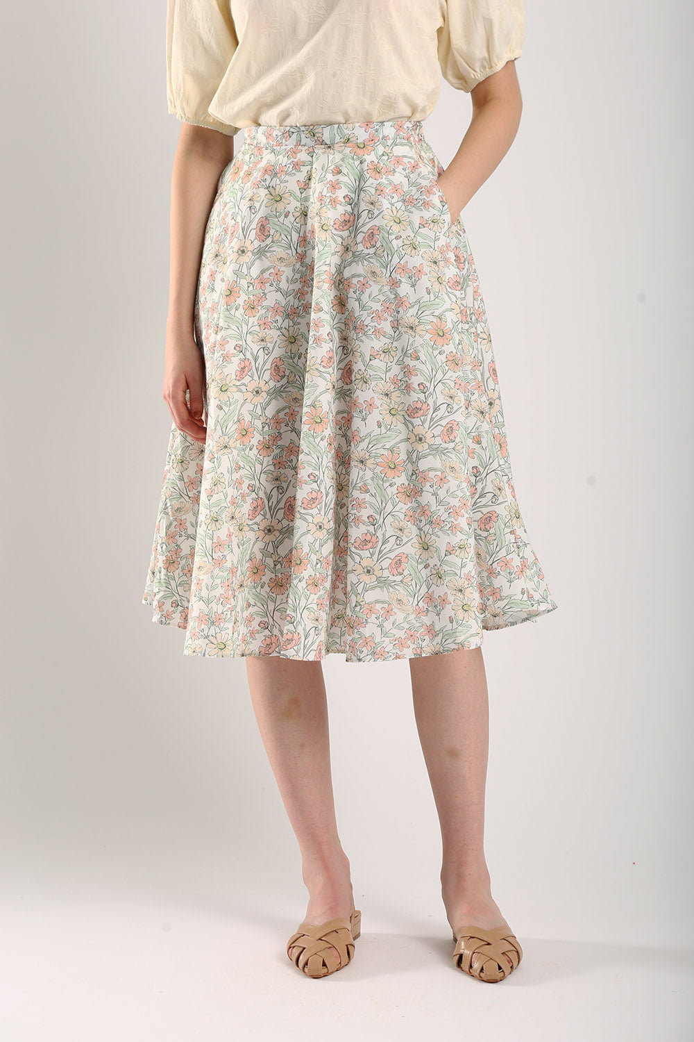 Larson Maxi Skirt in Floral Print